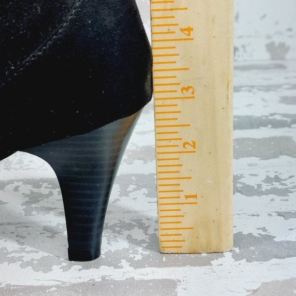 Karen Scott Majar Black Fabric Heeled Ankle Boot Booties T219 - Picture 7 of 9